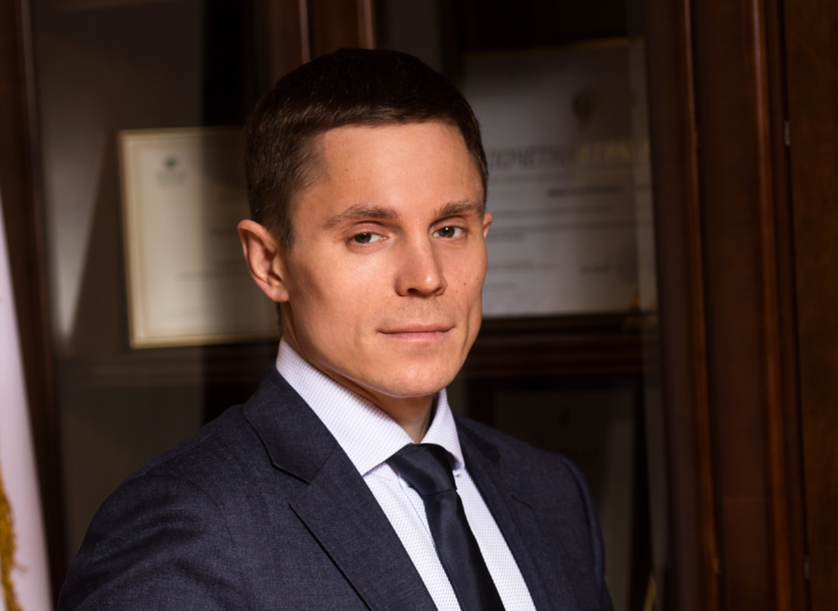 Алексей Абрамов освобожден от должности по собственному желанию