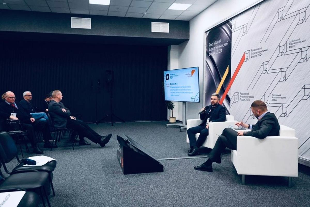 Защита рынка самоходной техники в центре внимания Российского агротехнического форума