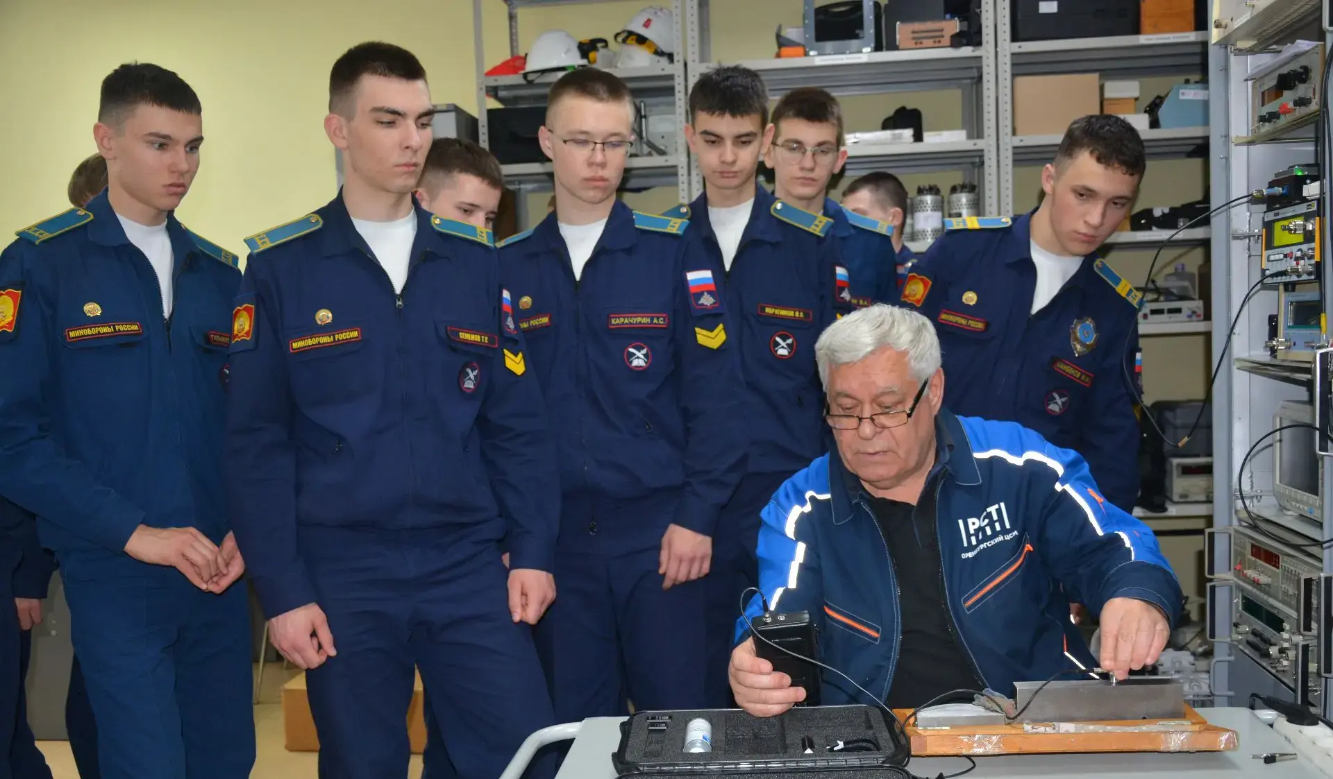 Дни открытых дверей Росстандарта: кадеты открывают тайны точных измерений!